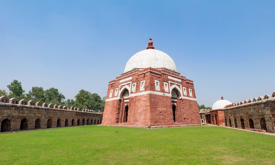 Tughlaqabad Fort, South East Delhi, Delhi - Vushii.com